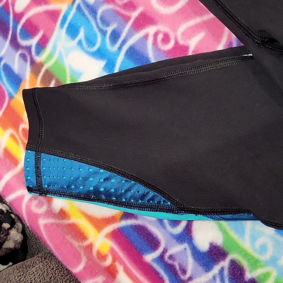 Victoria's Secret Sport Leggings - Picture 3 of 12